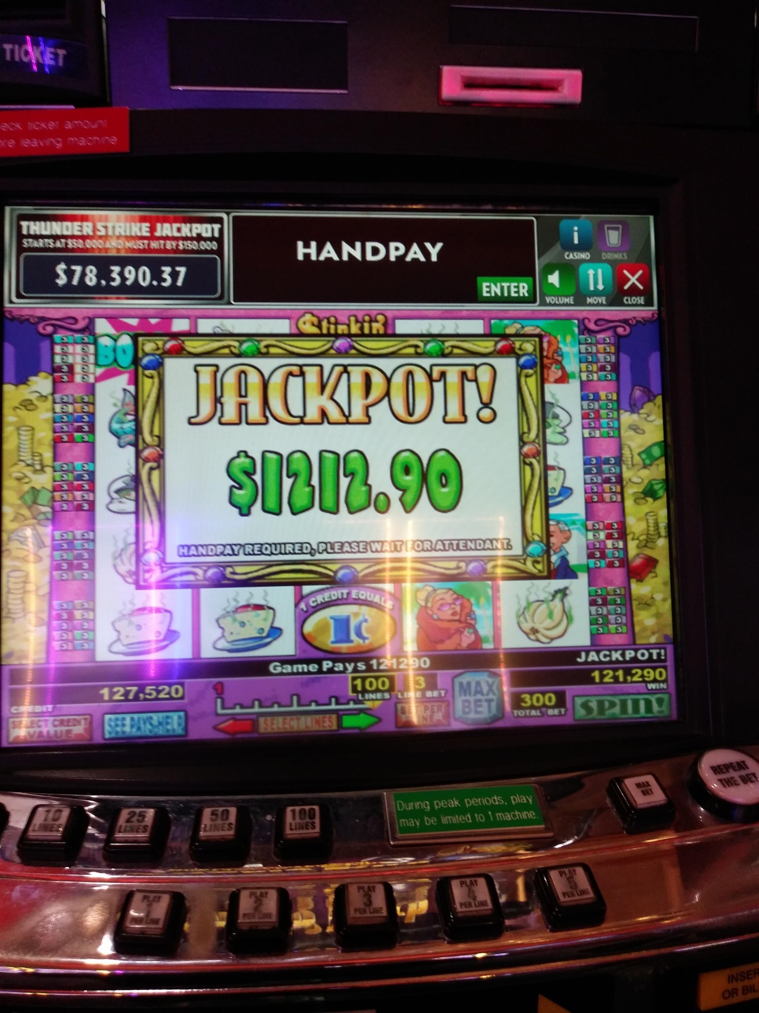 Stinkin Rich Slot Machine by